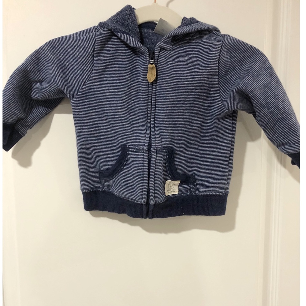 EUC Carter’s Hooded Jacket 9month